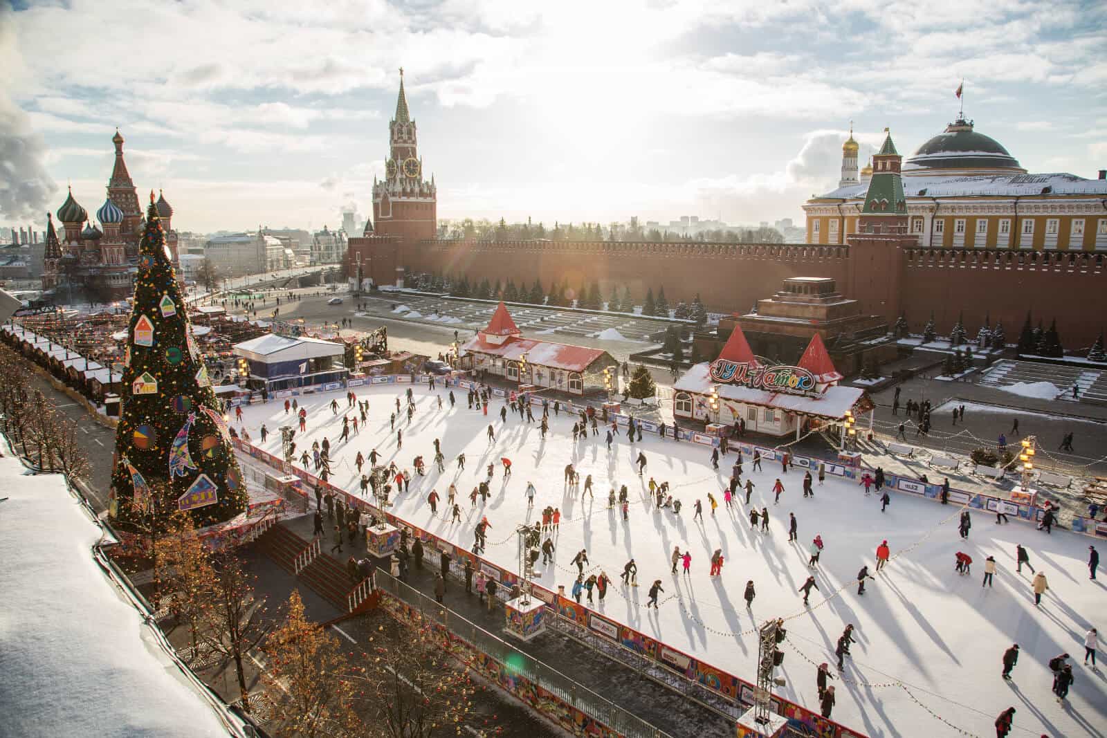 ГУМ-каток на Красной площади.
